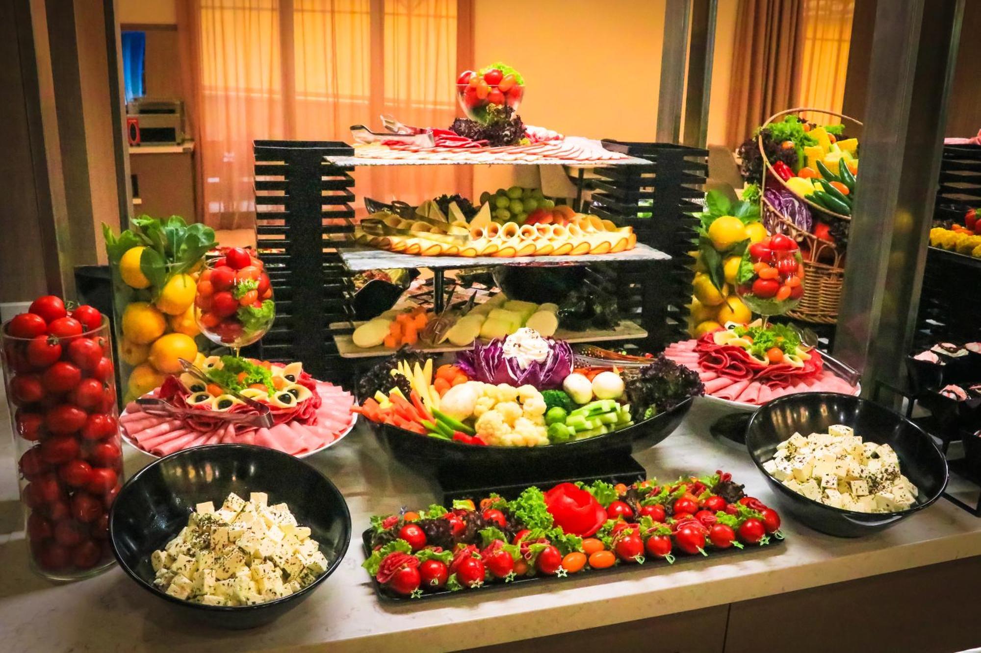 Argisht Partez Hotel All Inclusive And Beach Golden Sands Eksteriør billede